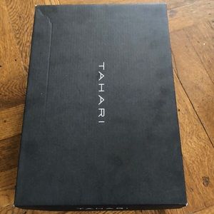 Tahari Rosalia Black Wedges